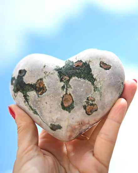 Pink amethyst Heart — Pink Amethyst crystal specimen