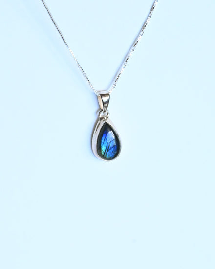 Labradorite Pendant — Sterling Silver — Labradorite crystal specimen