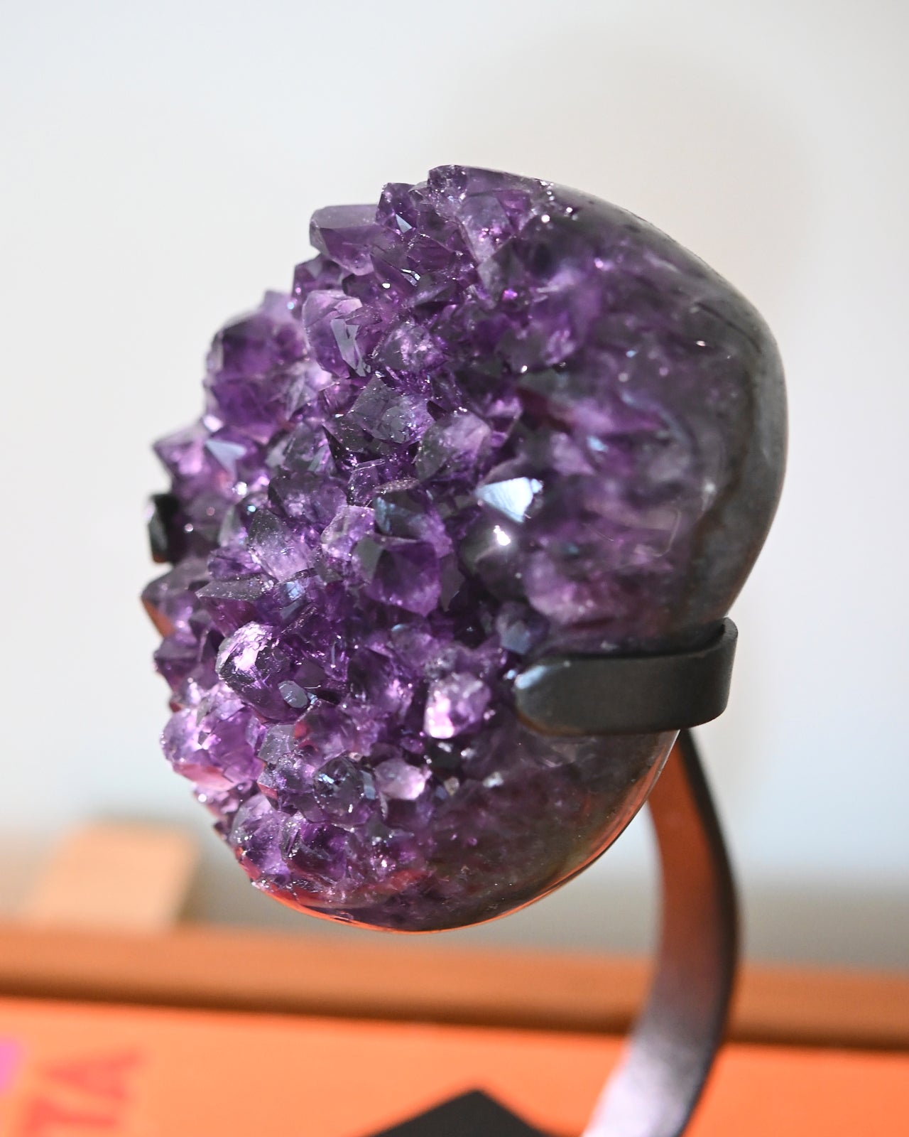 amethyst-stand-1.401--150--7x3x3-4637.jpg