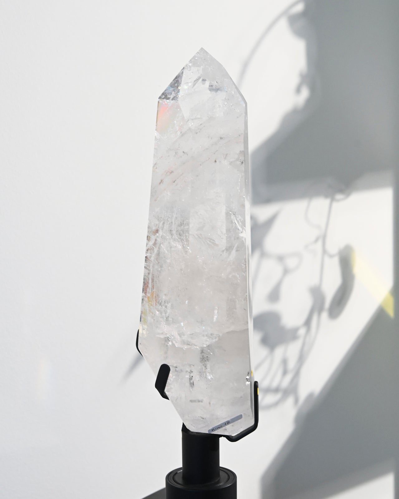 XL Clear Quartz Point + Custom Stand 10lbs