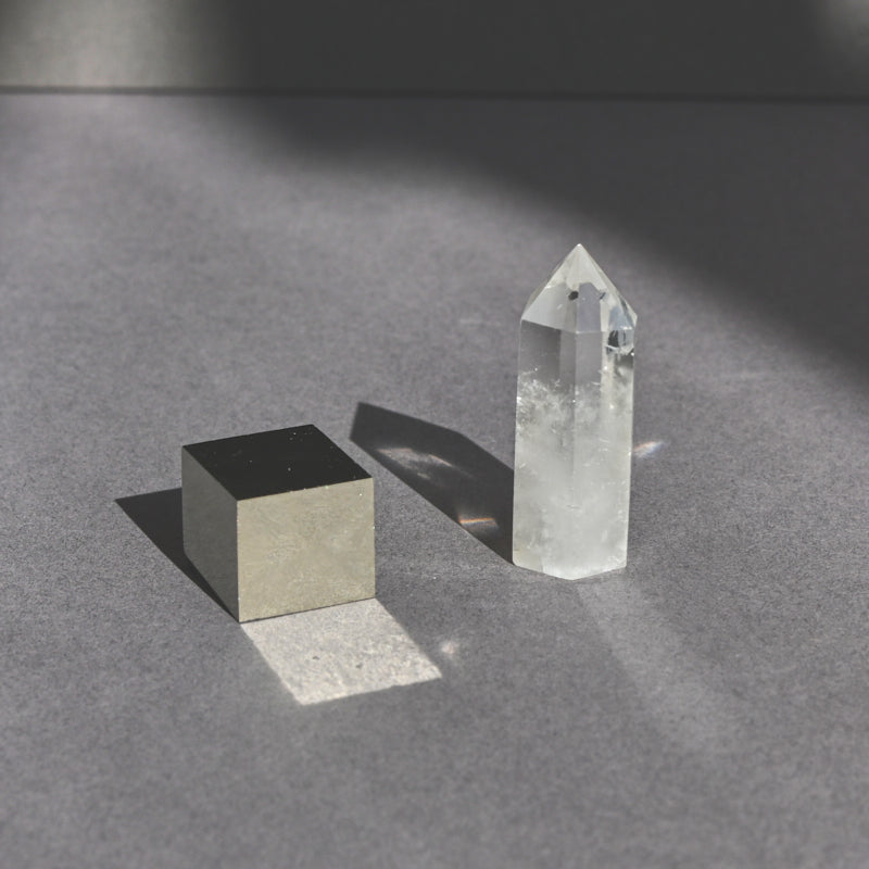 Manifest Pouch - Quartz / Pyrite Cube