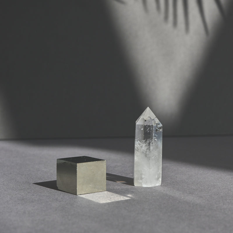 Manifest Pouch - Quartz / Pyrite Cube