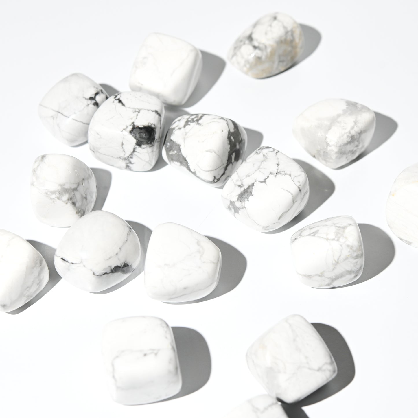 White howlite tumbled
