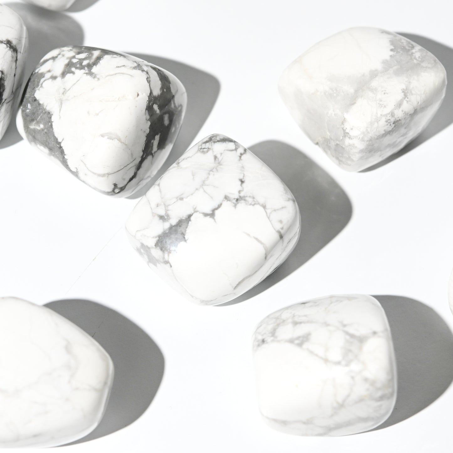 White howlite tumbled