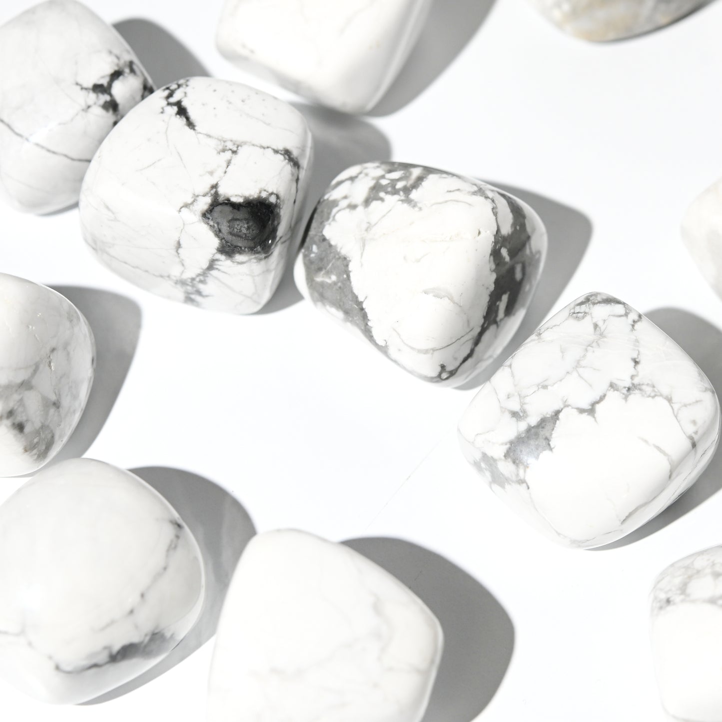 White howlite tumbled