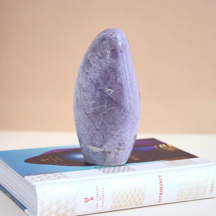 lepidolite crystals for anxiety and vagus nerve healing