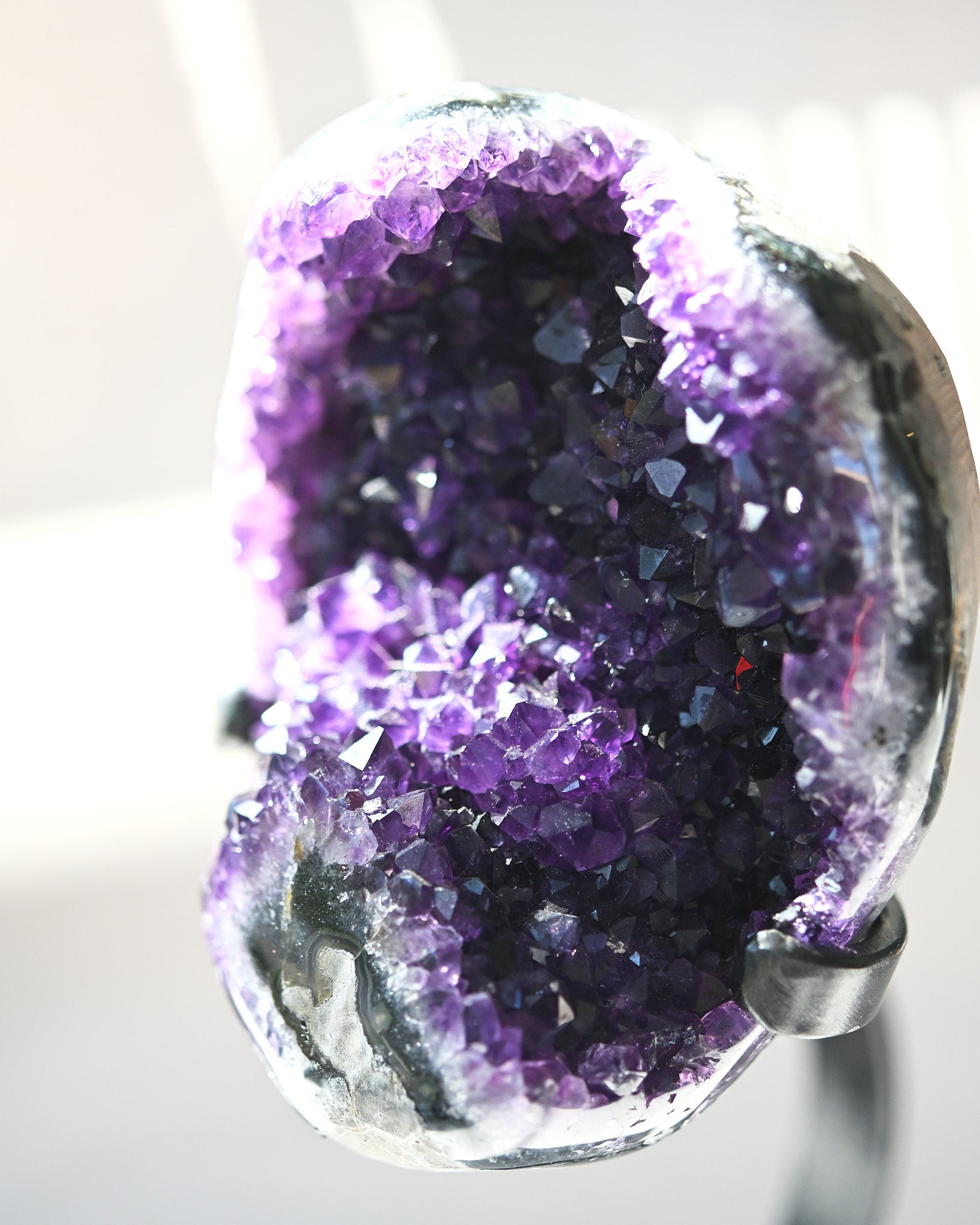 XL Amethyst Geode on Stand 4.4lbs