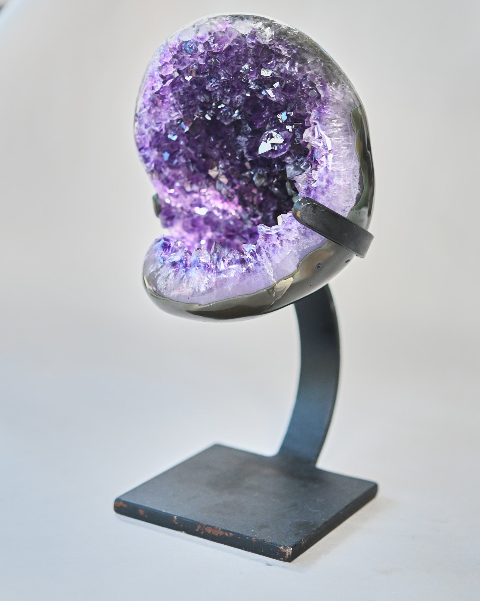 Amethyst Geode on Stand 5.2lbs
