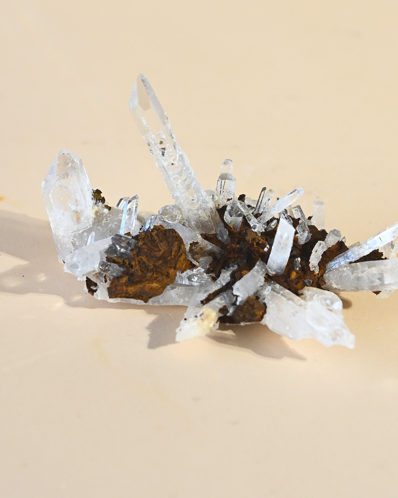 Lemurian Quartz w Siderite - scale view