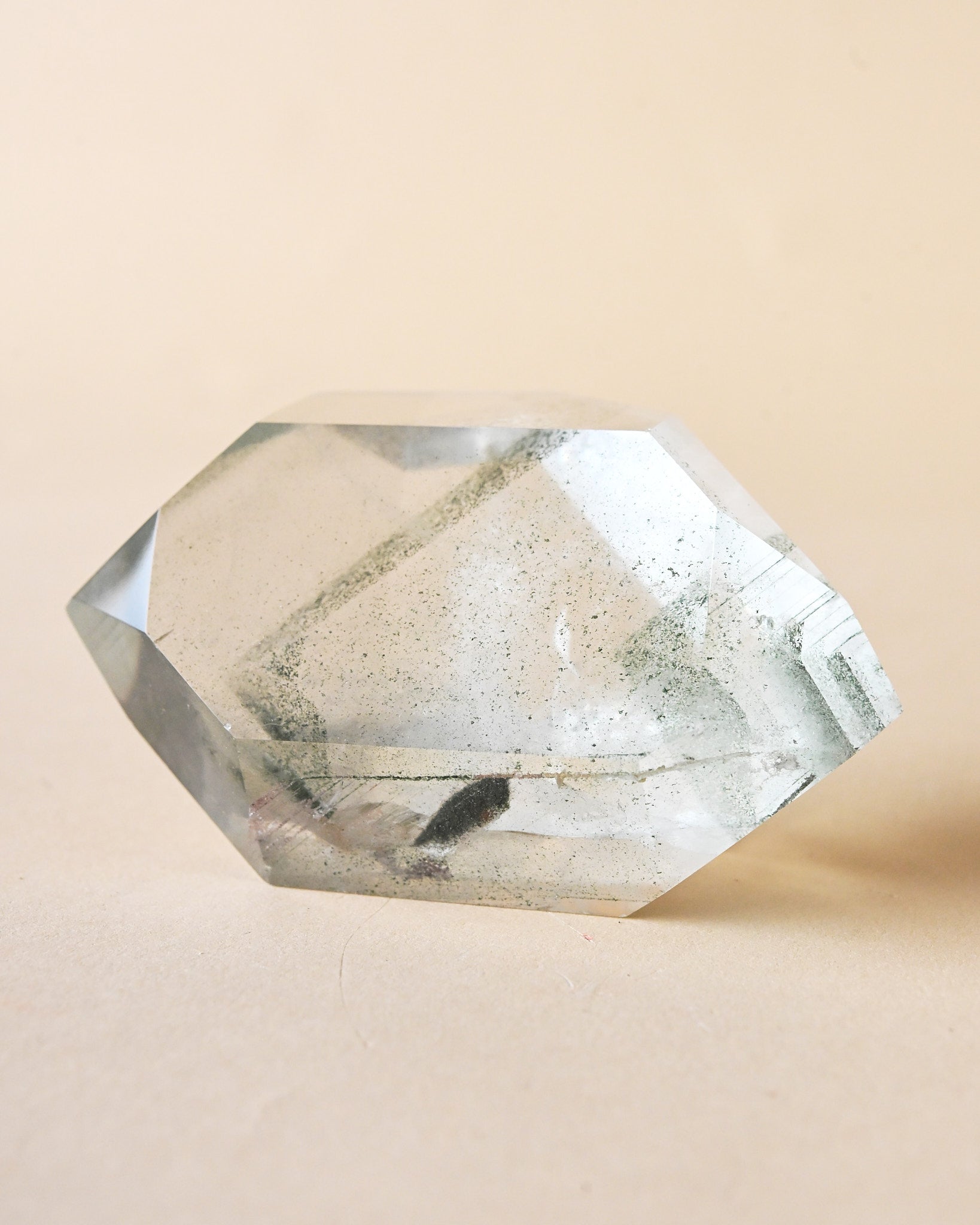 Chlorite Included Quartz - scale view