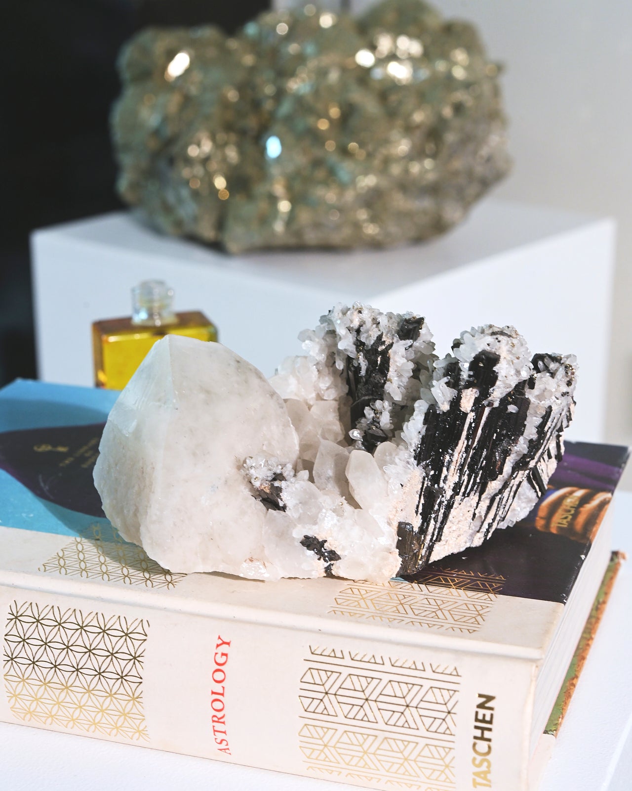 Hubnerite with Quartz 6 inch