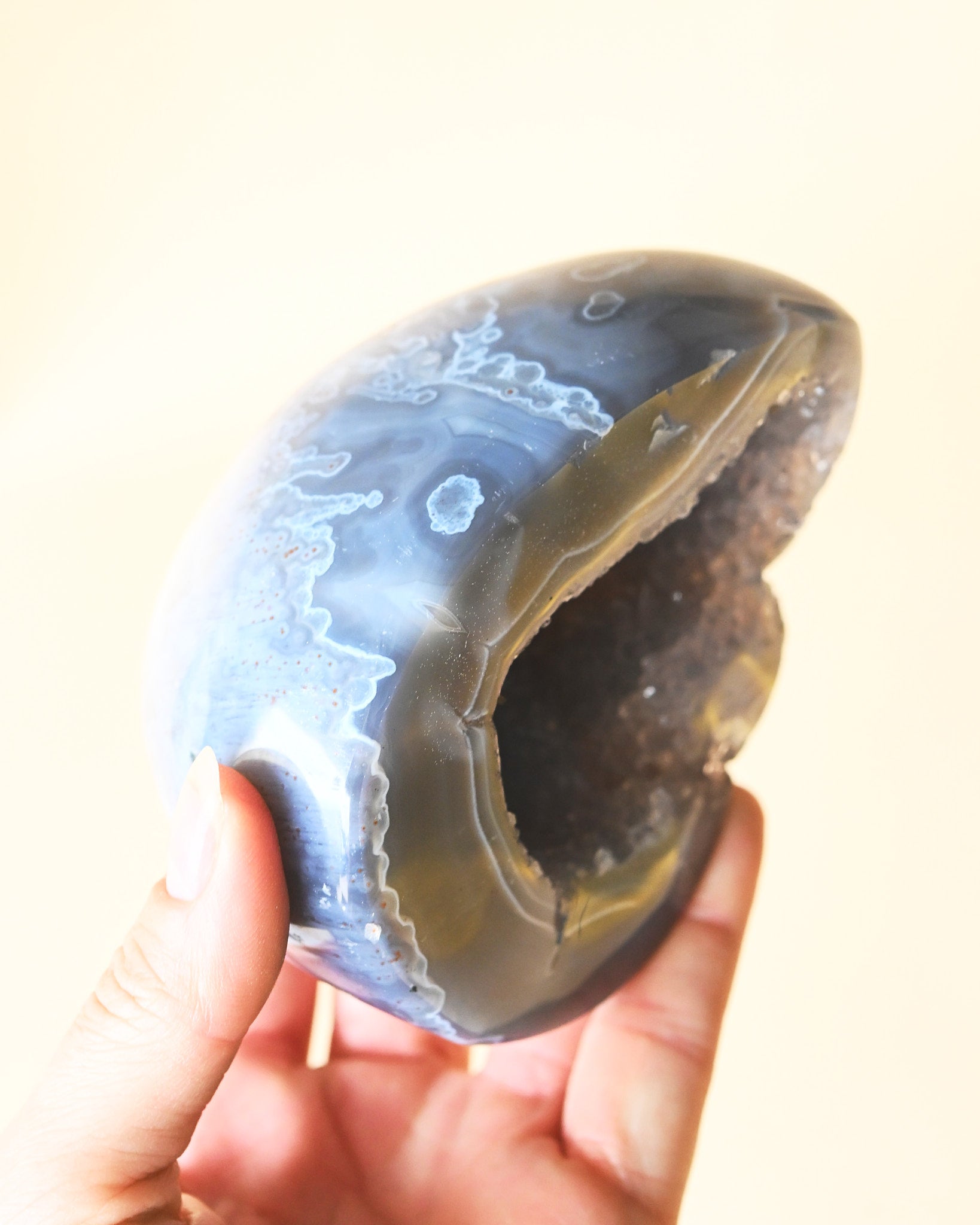 Blue Lace Agate Geode Freeform - agate crystal geode in natural light