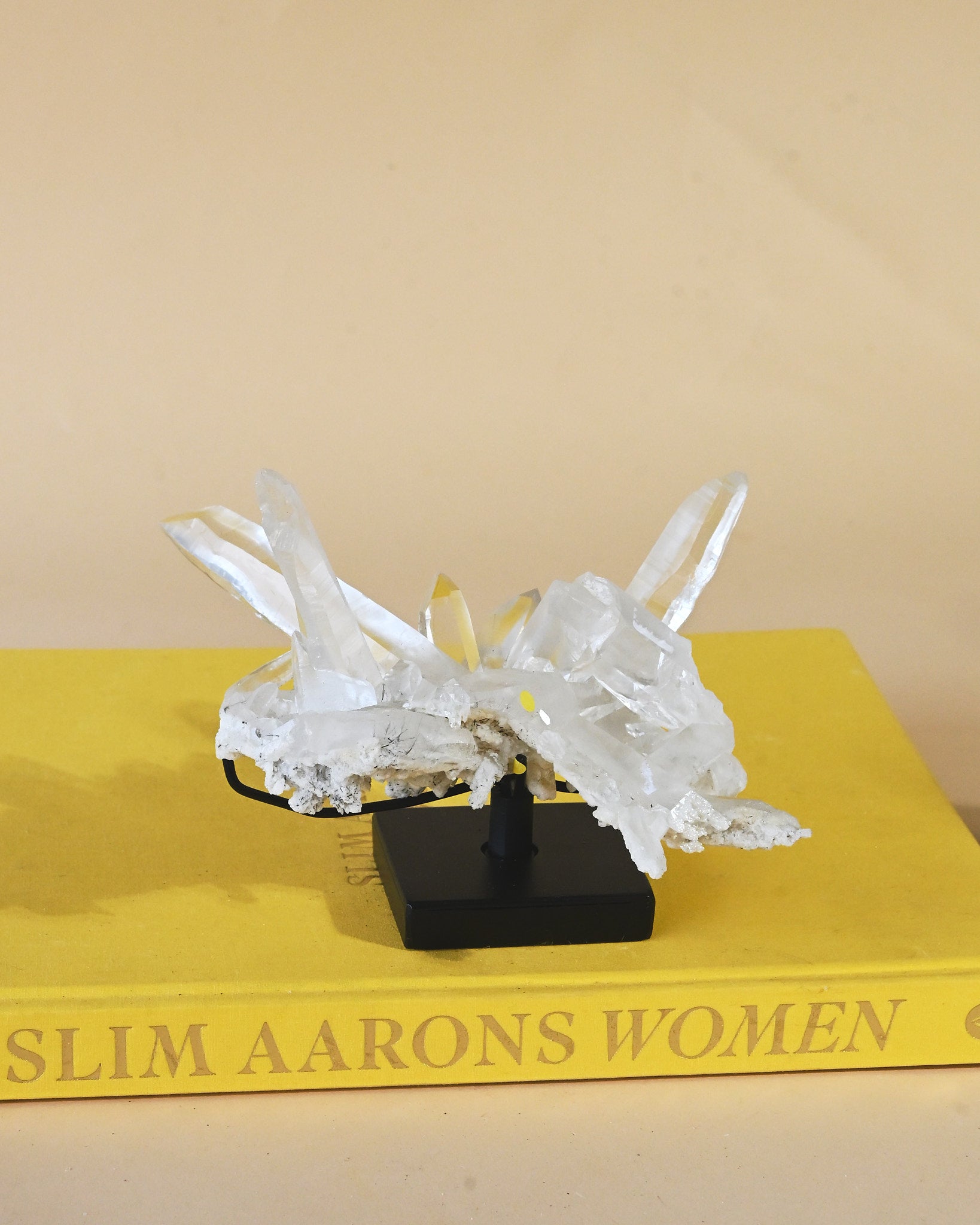 Diamantinas Quartz Cluster on Rotanting Stand - view 10