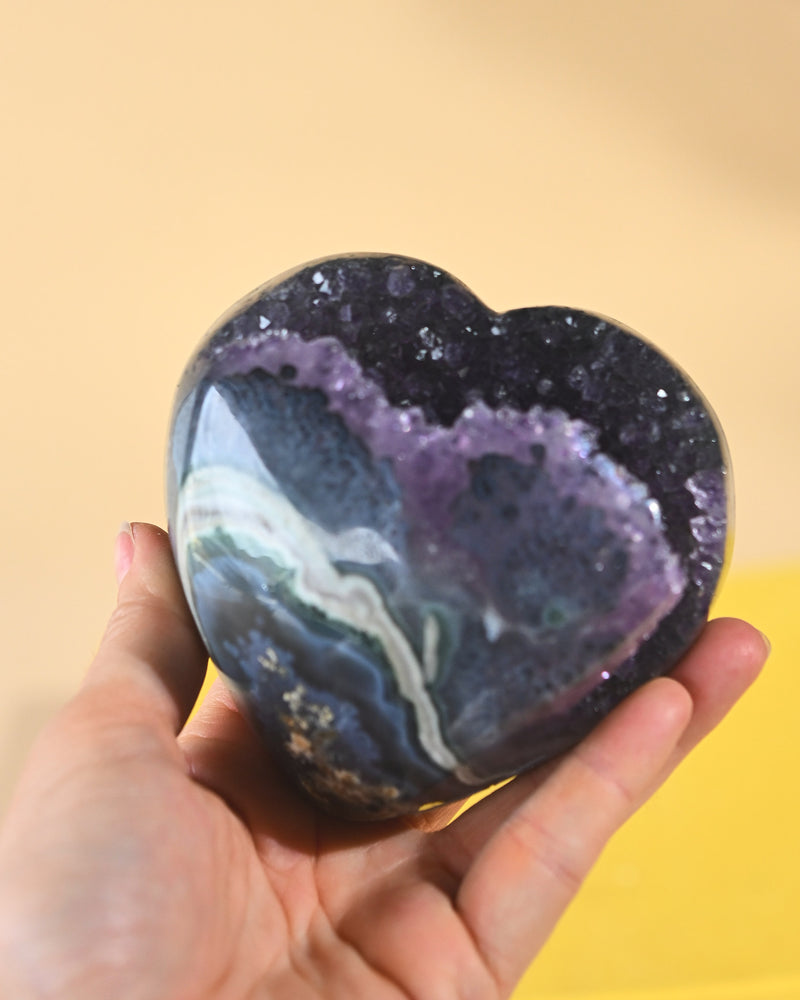 Amethyst Geode Heart 265g No. 625