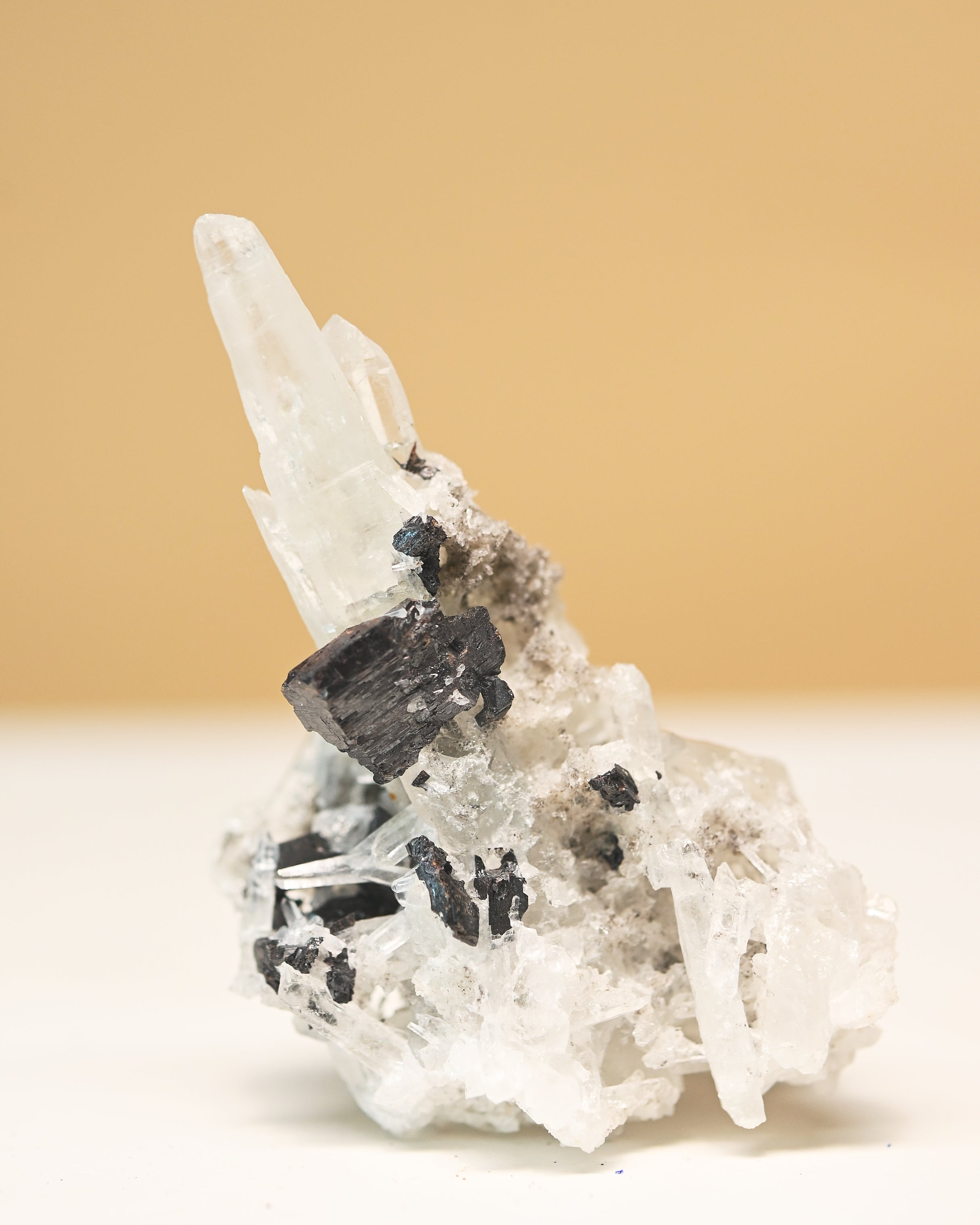 Sm Hubnerite with Quartz 3in