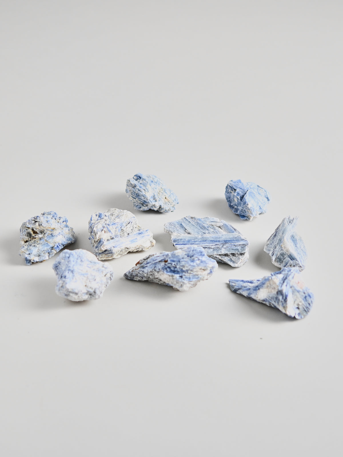 Blue Kyanite crystal — Blue specimen, Triclinic crystal system