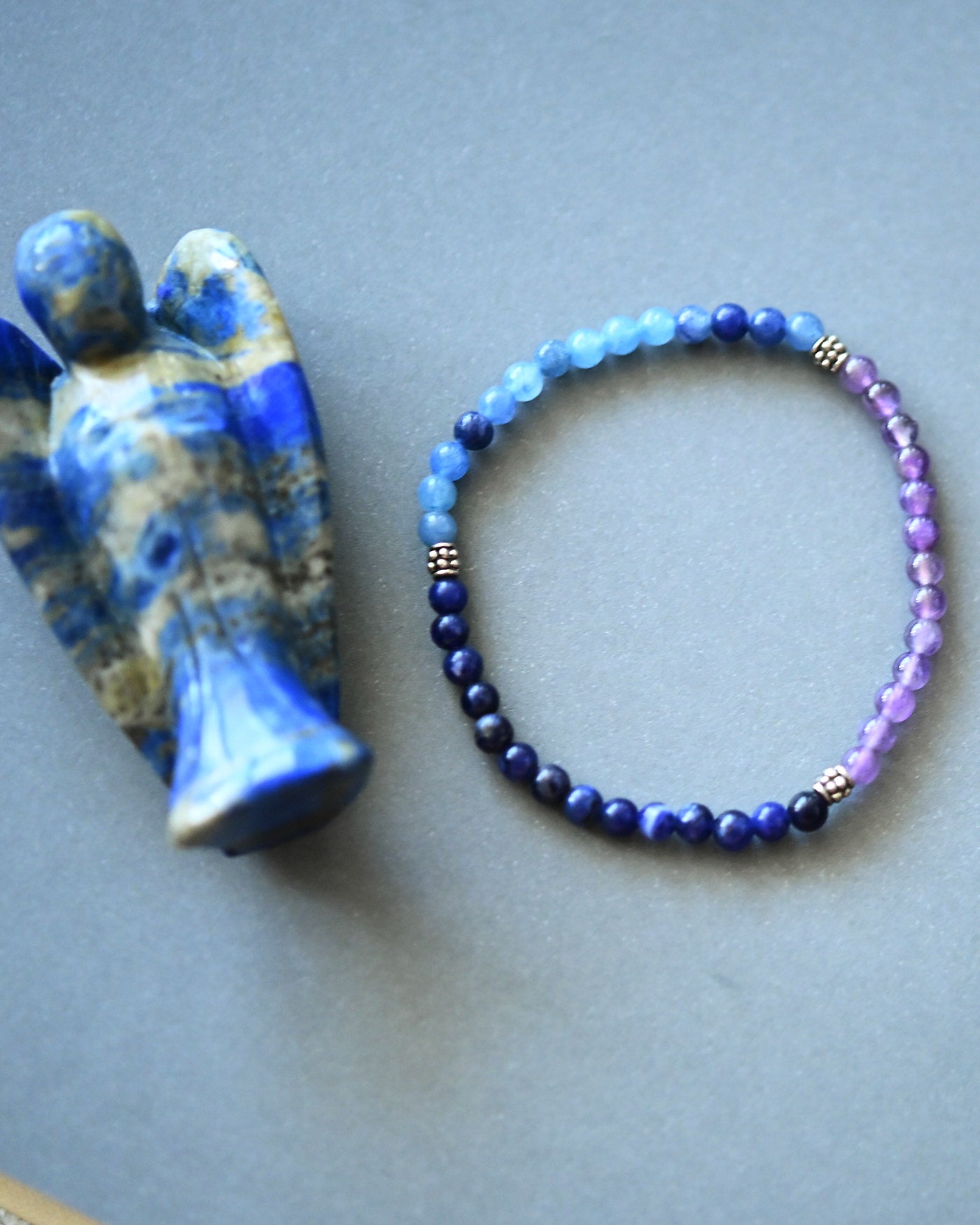 Blue-aventurine-satellite-and-amethyst-bracelet-4-mm-enlighten-3191.jpg