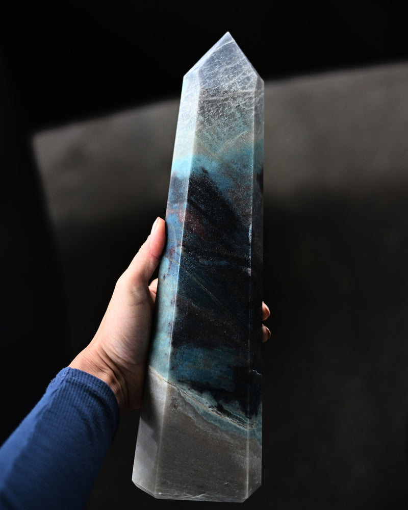 Statement Trolleite Tower 6lbs 13in