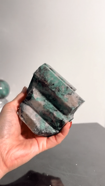 Brazilian Emerald on Matrix