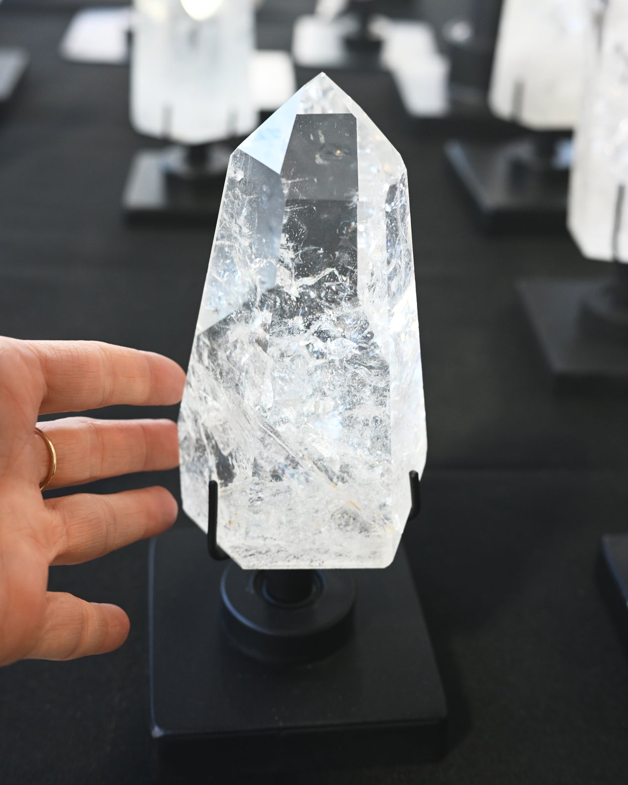 LEMURIAN-quartz-form-omstand-brazil--__w-600G----4.5x3in--__sku-125---___c-125----v-Amezoni----2748.jpg