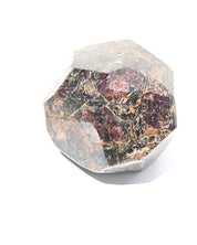 Statement Garnet Freeform 7.5lbs