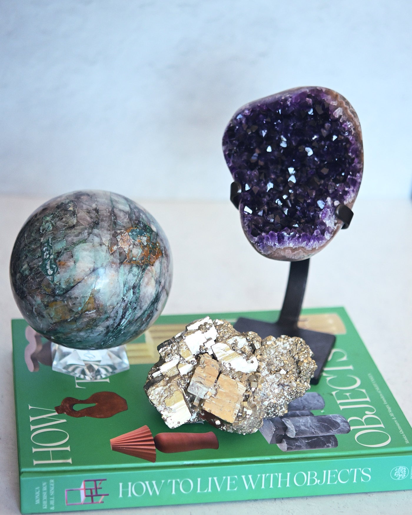 Statement mineral bundle with three collector specimens