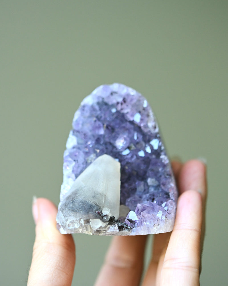 Amethyst Geode 182g