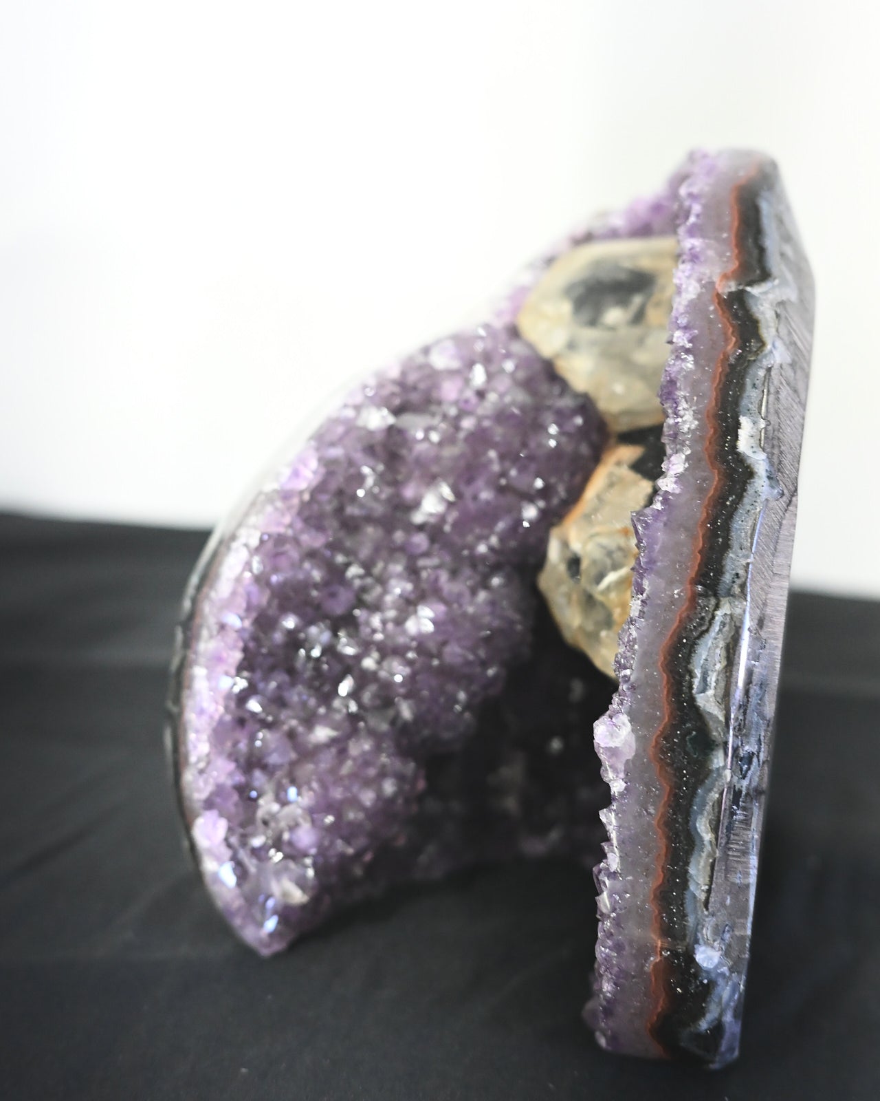 Amethyst & Calcite Geode – Brazil (1.70 kg)
