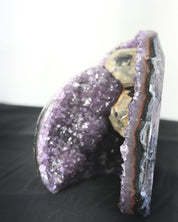 Amethyst & Calcite Geode – Brazil (1.70 kg)