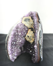 Amethyst & Calcite Geode – Brazil (1.70 kg)