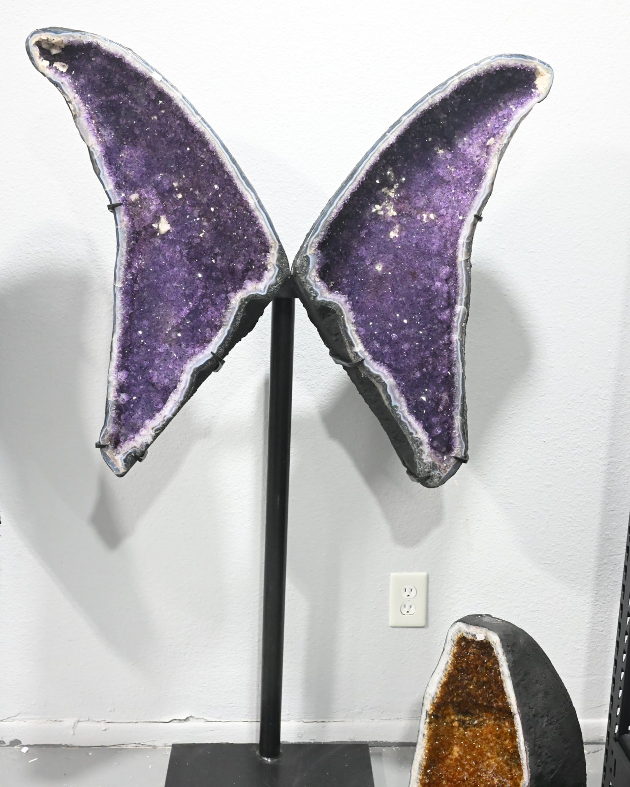 Amethyst Geode Wings – 146.4 lb (One of One)