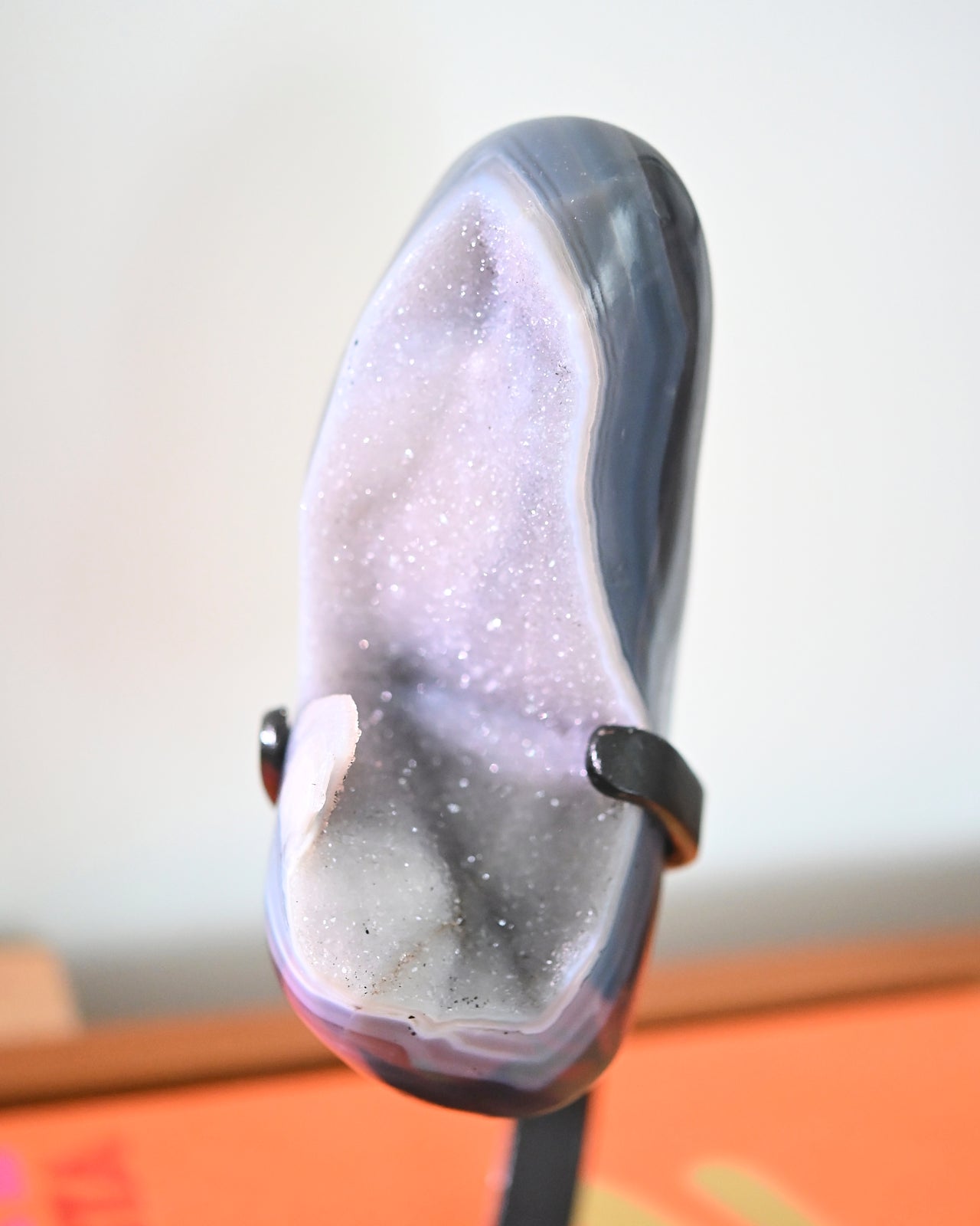 amethyst-stand--1.93--290--9x3x3-4545.jpg