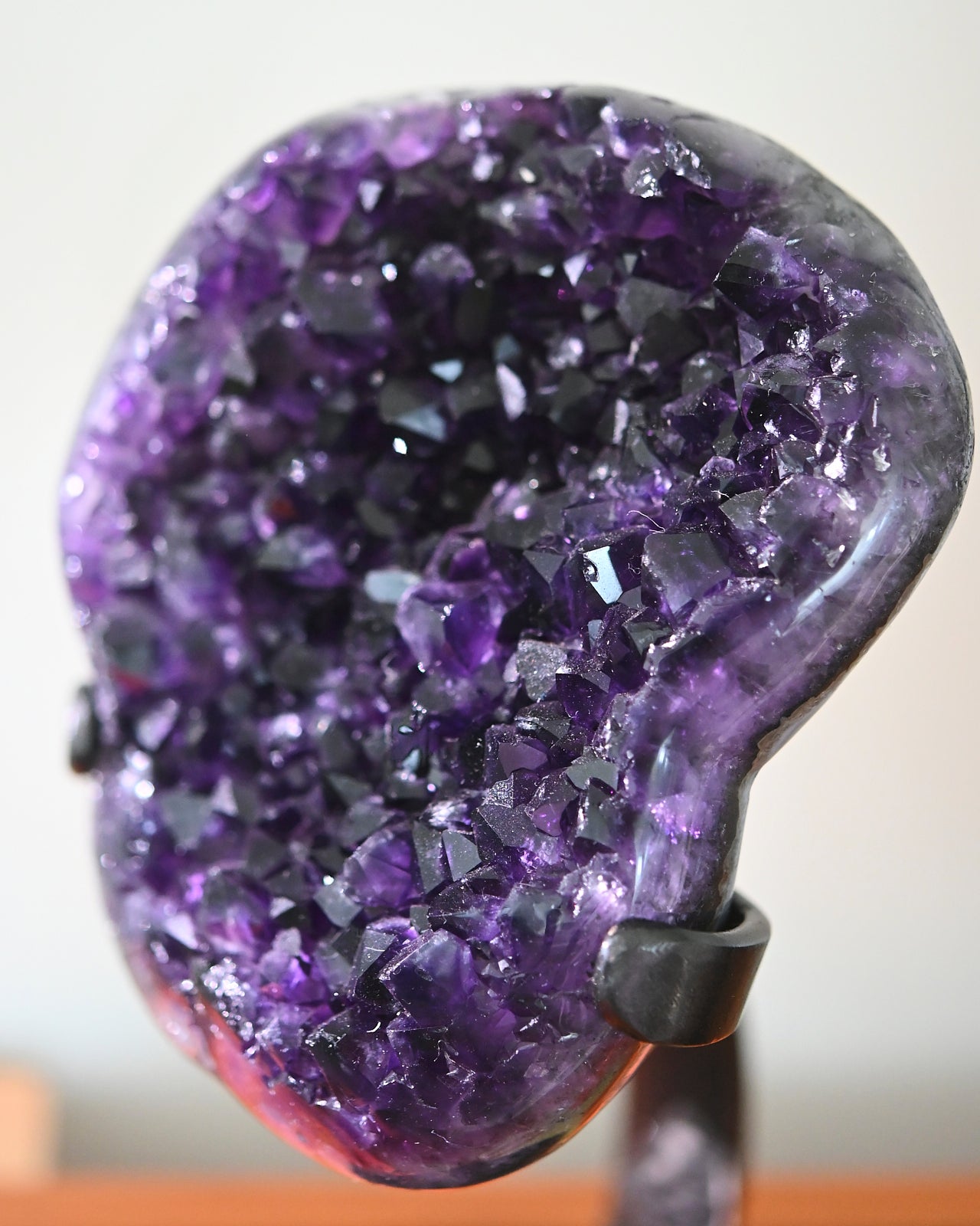 amethyst-stand-.2.501--250--10x4x4--4604.jpg