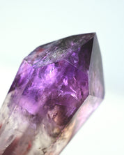 Bahia Phantom Amethyst Tower 301g detail