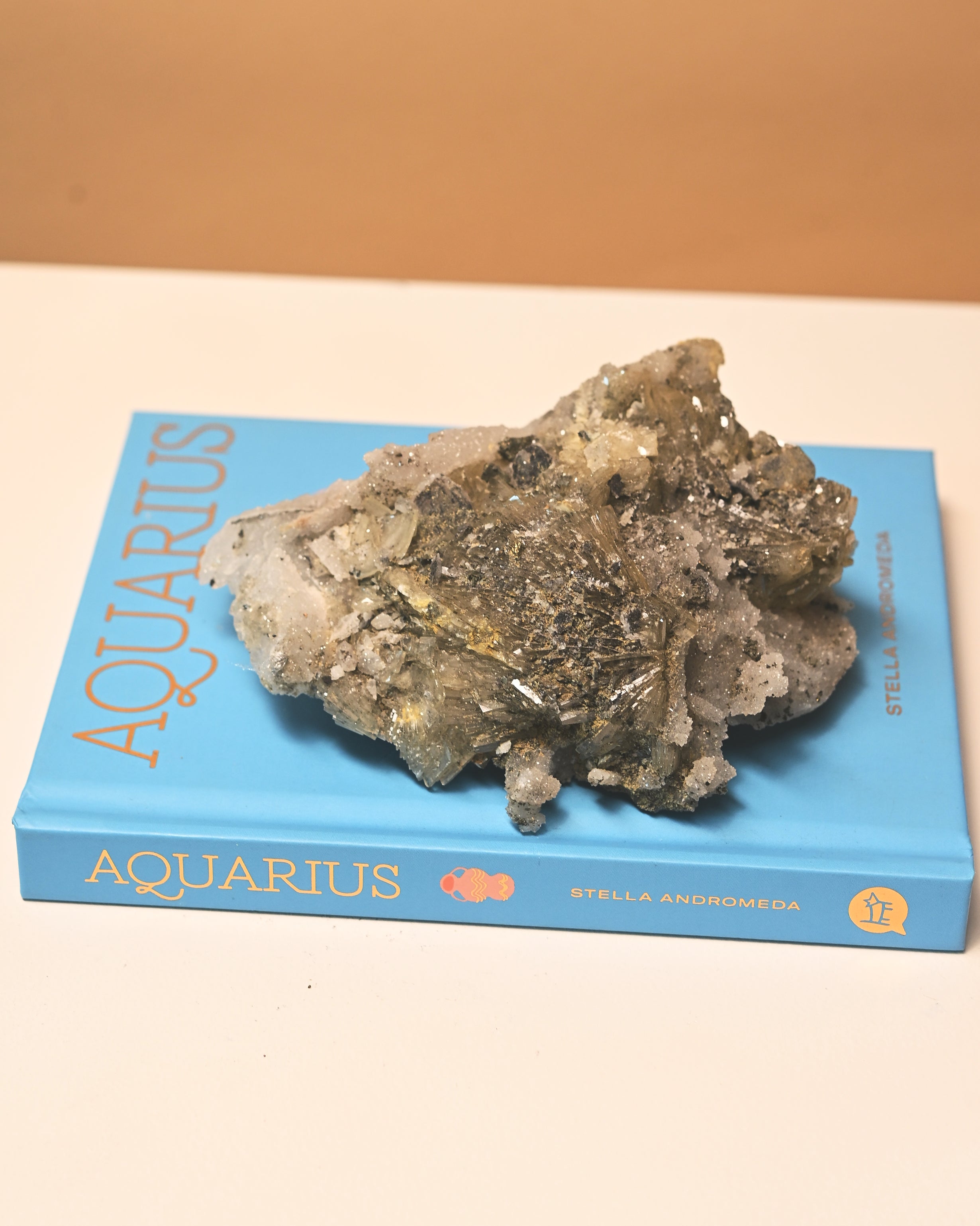 barite-quartz-4x3--470--7033.jpg