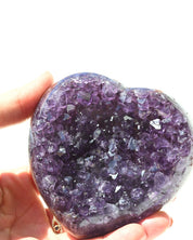 Amethyst Heart 313g side view