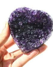 Amethyst Heart 317g side view