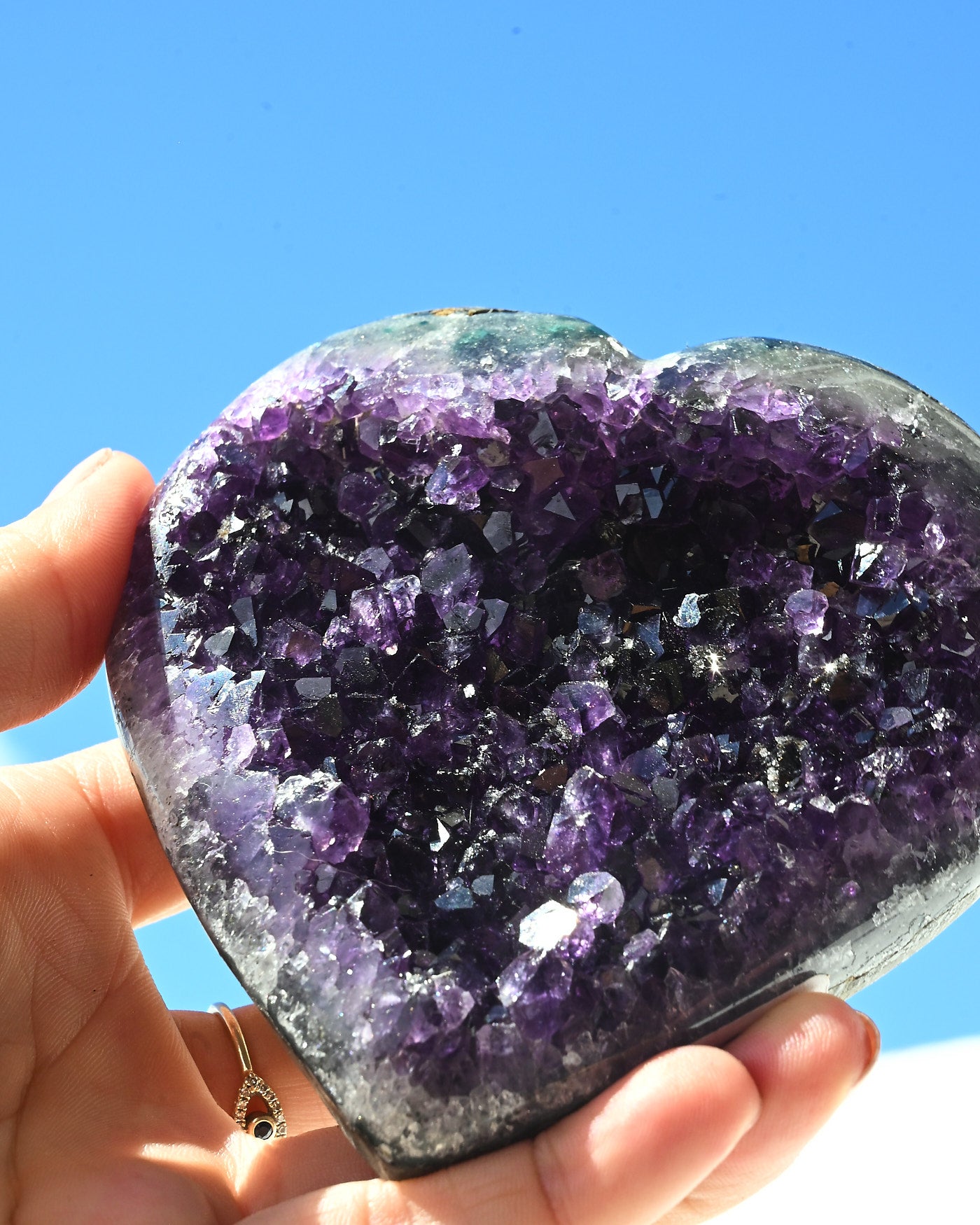 Amethyst Heart 380g view 2