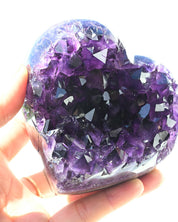 Amethyst Heart 730g view 3