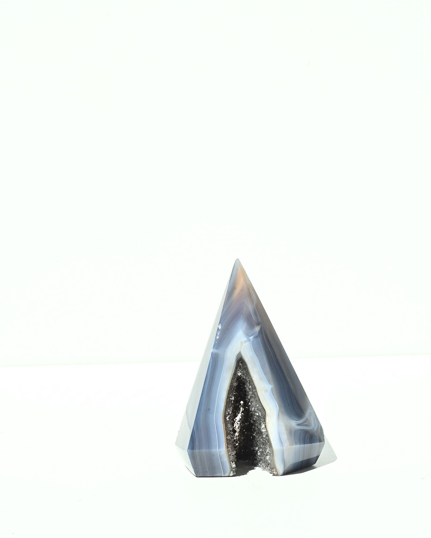 Amethyst Pyramid 226g