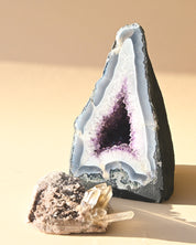 Amethyst Cathedral 14lbs - Image 3