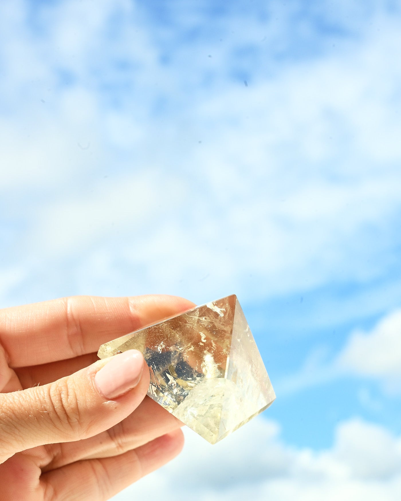 Natural Citrine Pyramid 68g