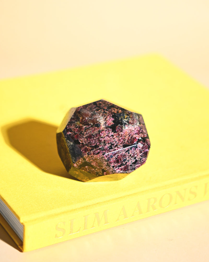 Garnet Freeform 1.7lbs - Image 2