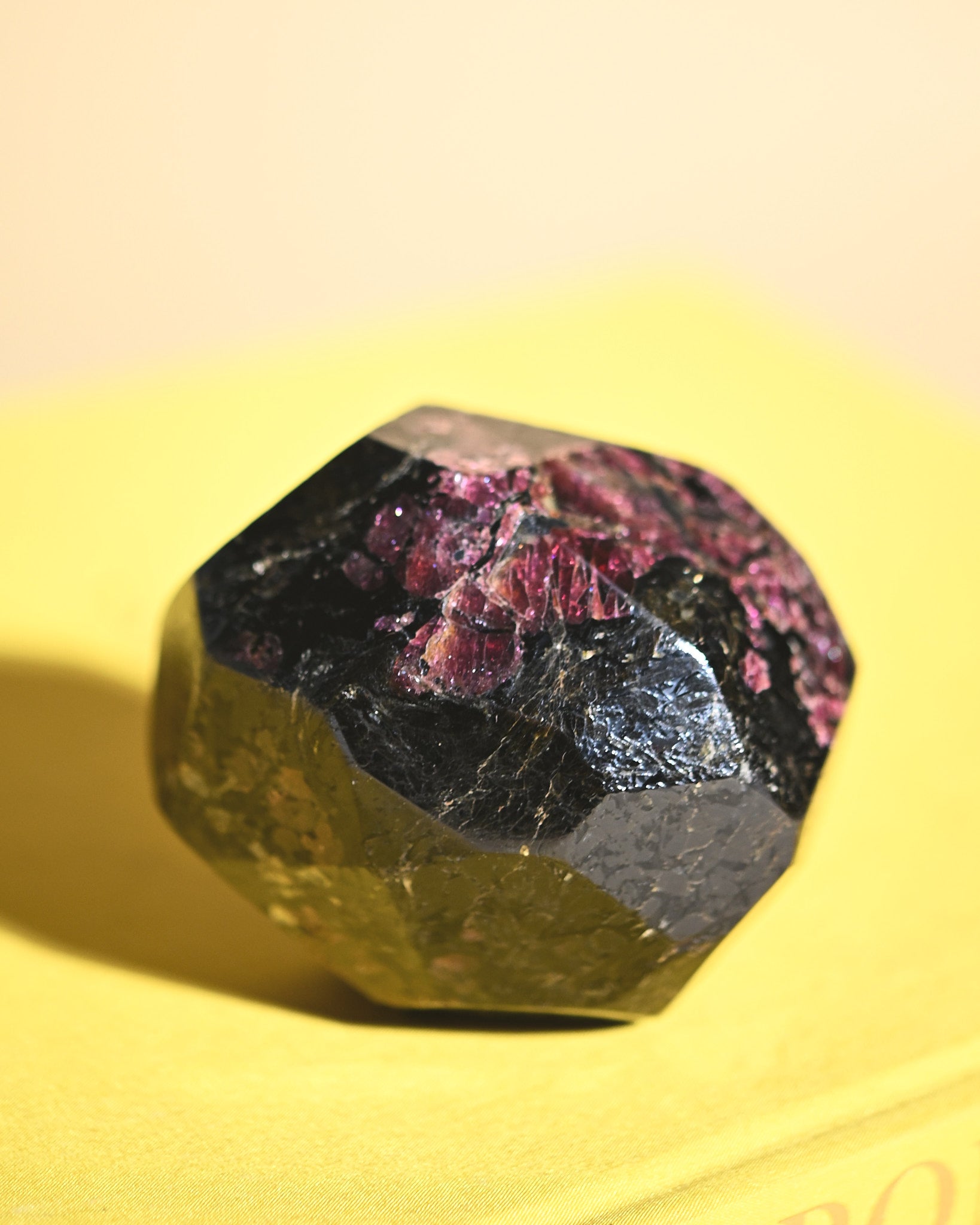 Garnet Freeform 1.7lbs - Image 4