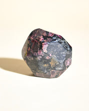 Garnet in Matrix — Sculptural Form - Image 6