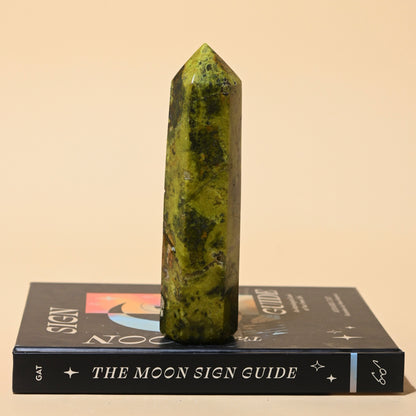 green opal, best crystals for love