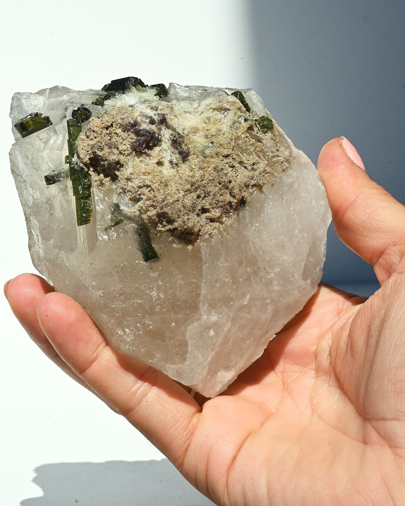 Green Tourmaline Quartz 410g side