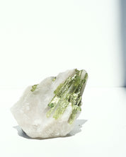 Green Tourmaline Quartz 584g side