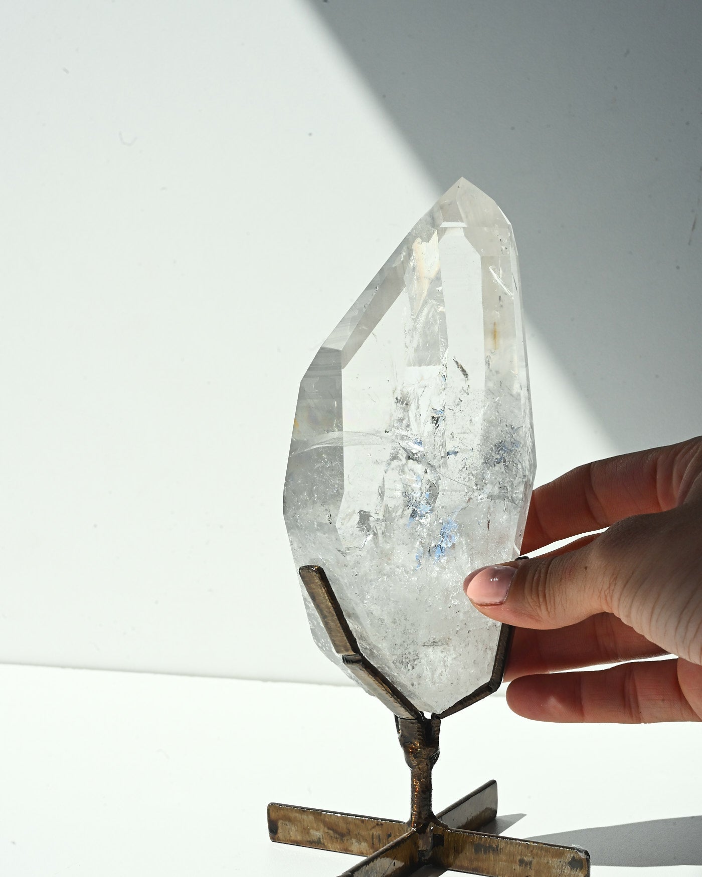 Clear Quartz Stand 630g