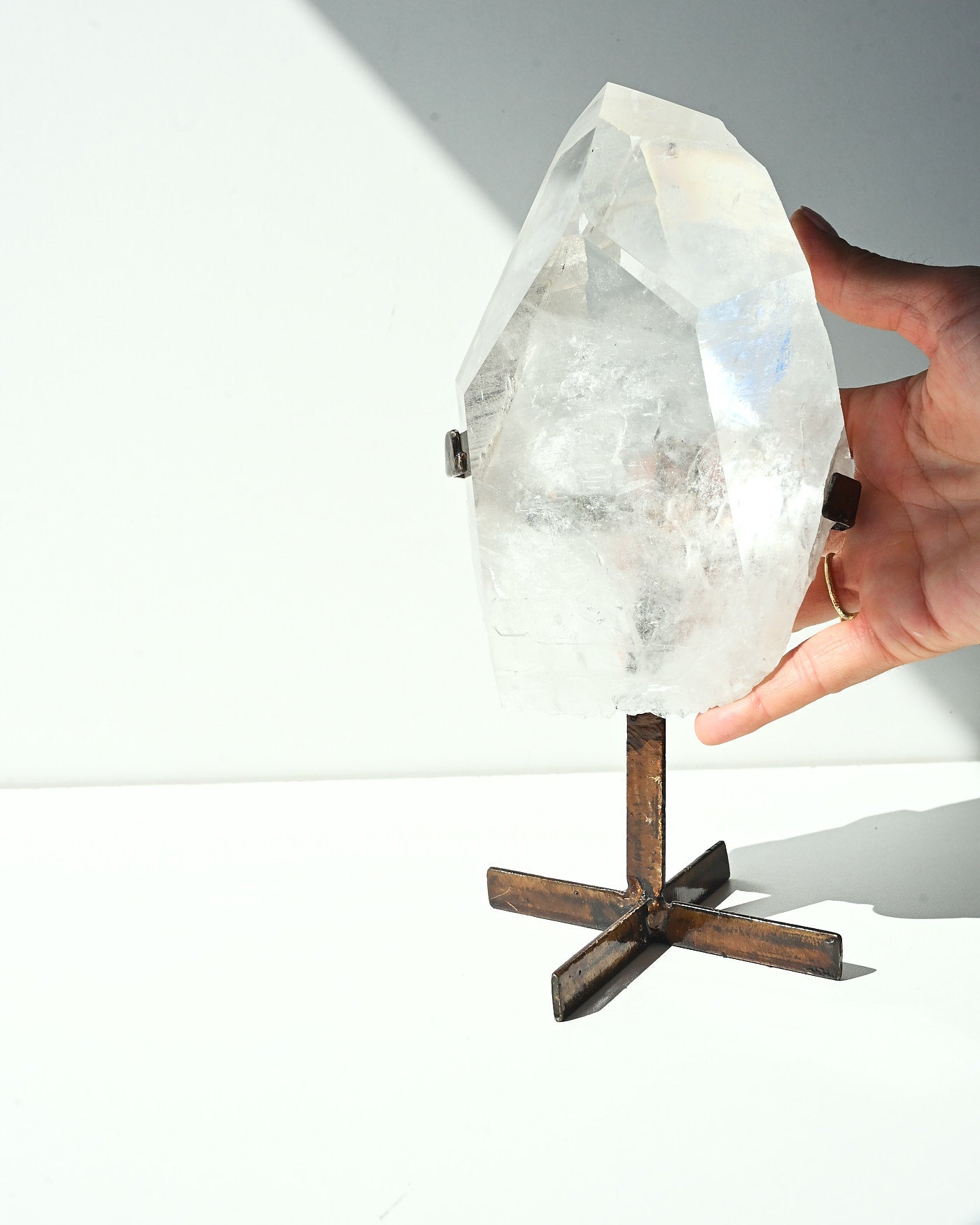 Clear Quartz Stand 1.703kg